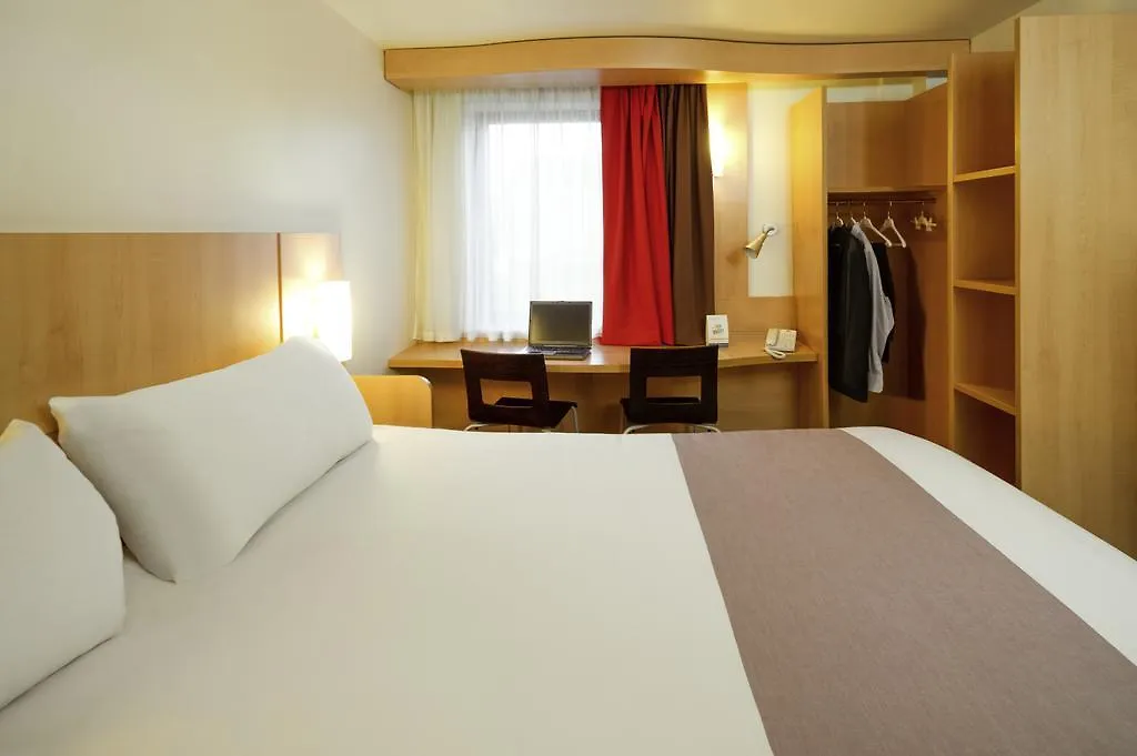 Ibis Hotel Brussels Airport Diegem 3*,