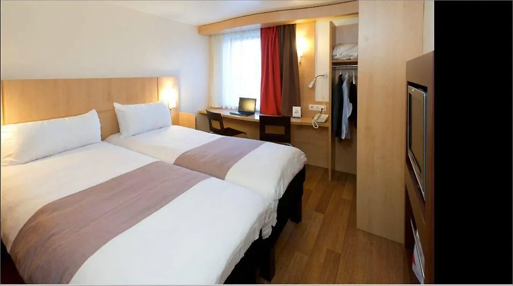 Ibis Hotel Brussels Airport Diegem 3*,  Belçika